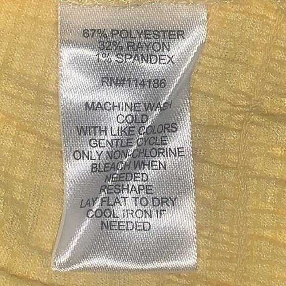 89th Street & Madison Top Eyelet Short Sleeve Yellow Elastic on Hem Size M - Picture 10 of 10